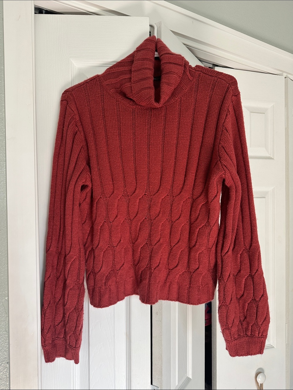 Lulu’s Turtleneck Cable Knit Sweater - Rust Red